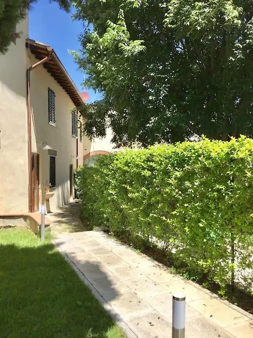 Dalu Florence Apartment Davide - Private Car Park 15 Minutes To The City Center 0*,  Włochy